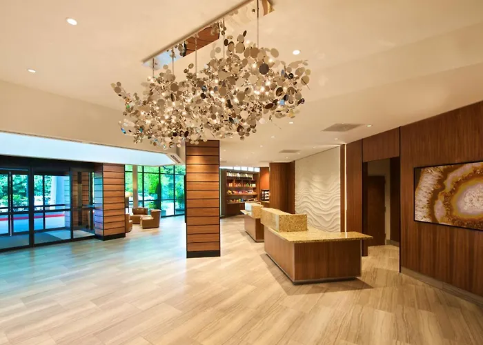 Jacuzzi hotel: Embassy Suites By Hilton Portland Tigard