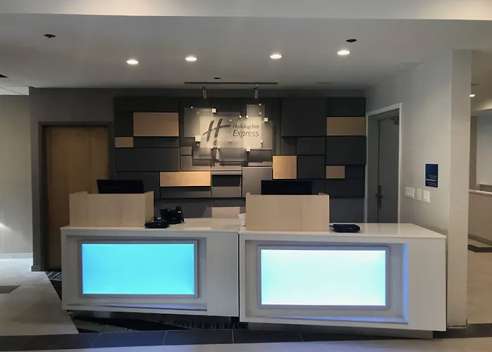 Holiday Inn Express Naperville By Ihg
