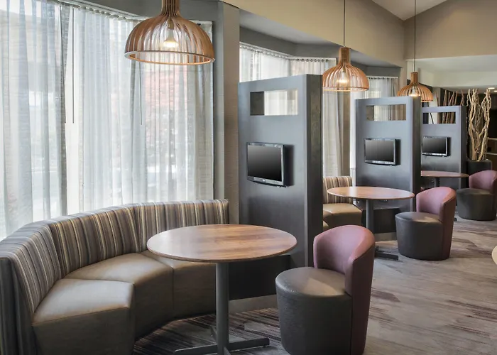 Pets Allowed Hotel Courtyard Newark Liberty International Airport