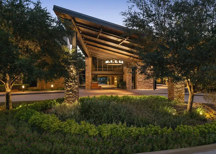 Luxury hotel only: The Woodlands Resort, Curio Collection By Hilton