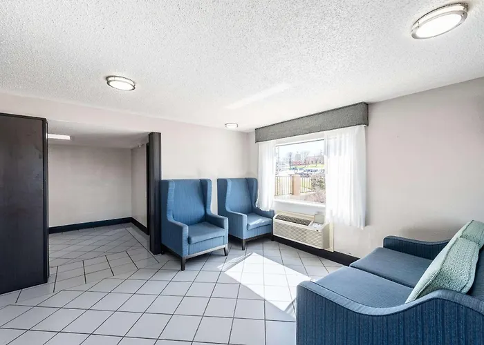 Motel: Econo Lodge Vicksburg