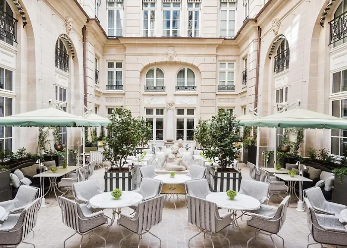 Hotel mit Pool: Hotel De Crillon