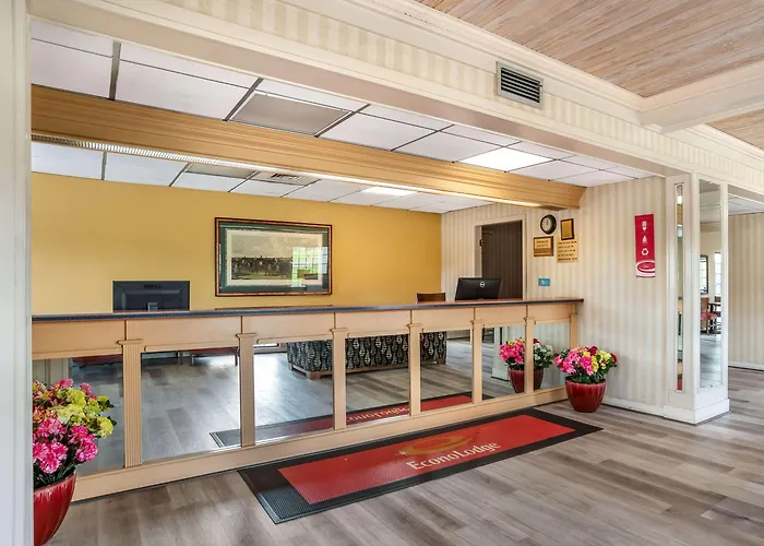 Econo Lodge Inn & Suites Philadelphia Ms