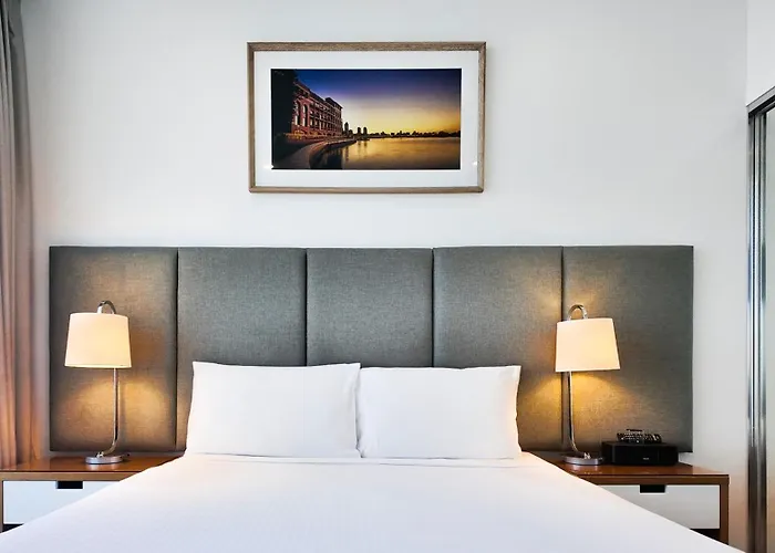 Сity center hotels Quest Mounts Bay Road
