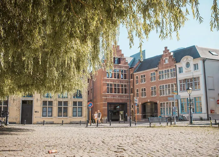 Hotel dichtbij College: De Draecke Hostel