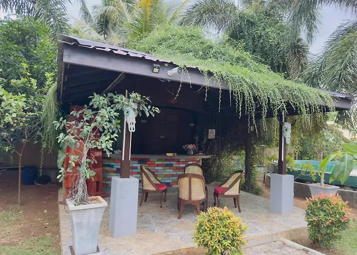 Pet Friendly hotel: Royal Rock Sigiriya