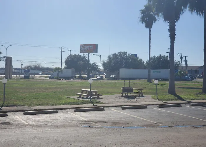 Motel: Americas Best Value Inn San Antonio - At&T Center/Fort Sam Houston