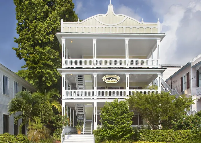 Cheap hotel: Island City House