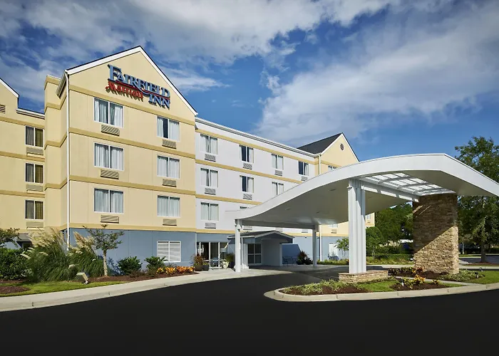 Hotel with view: Fairfield Inn Myrtle Beach Broadway At The Beach