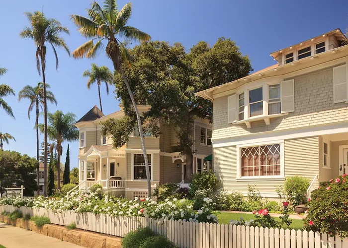 B&B only: Cheshire Cat Inn & Cottages