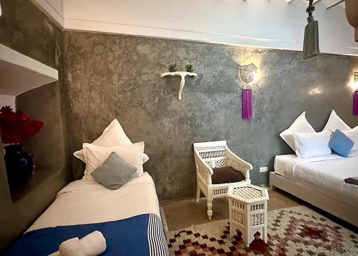 Central hotel: Riad Green Palm