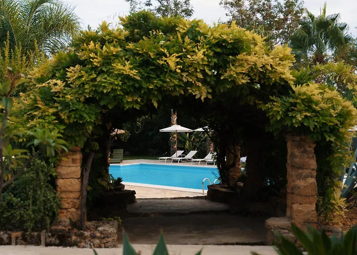 Hotel con piscina: Emesh Boutique Suite