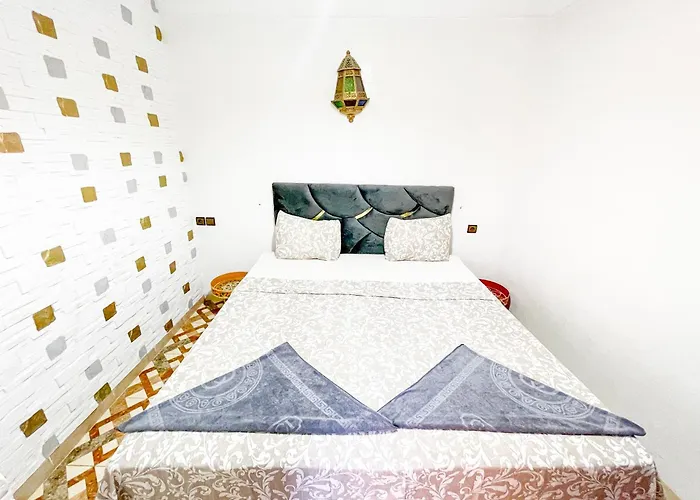 Hotel pres du College: Sun Hostel