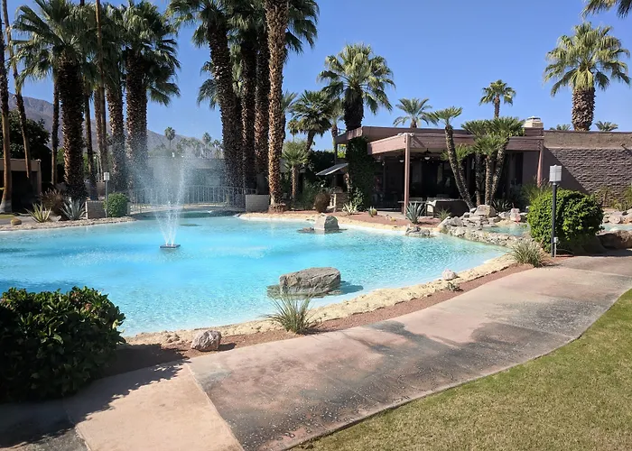 Ping Pong hotel: Desert Isle Resort