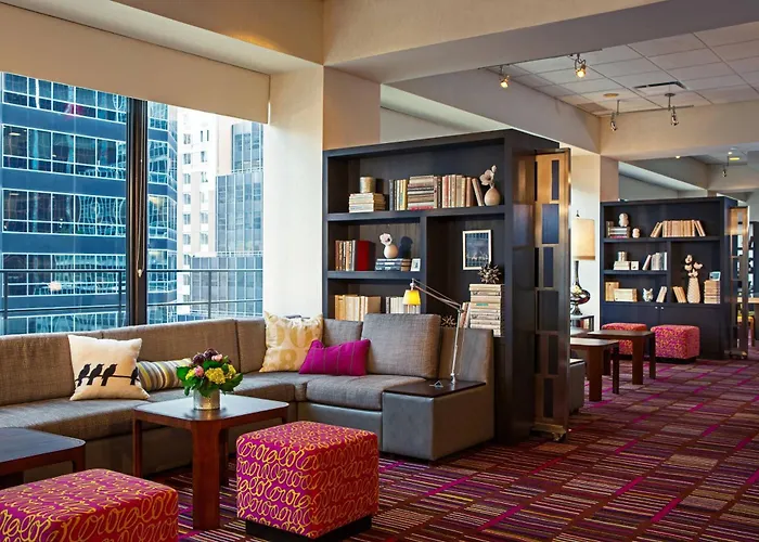 Hotel with Tennis: Courtyard New York Manhattan/Midtown East