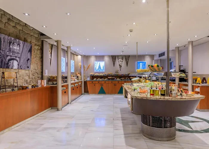 Luxury hotel only: Hotel Gotico