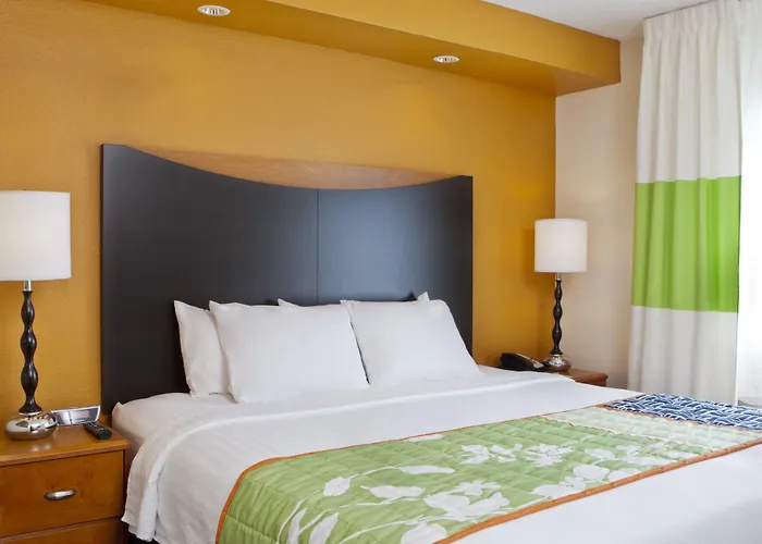 Fairfield Inn & Suites By Marriott East Galleria