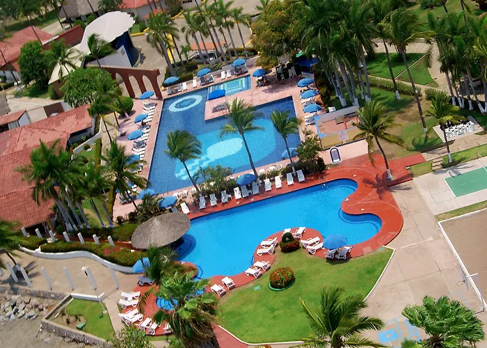 Qualton Club Ixtapa All Inclusive