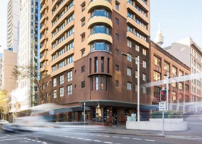 Seasons Harbour Plaza