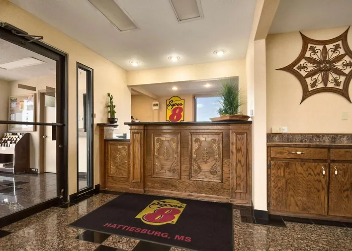 Motel: Super 8 By Wyndham Hattiesburg North - University Area
