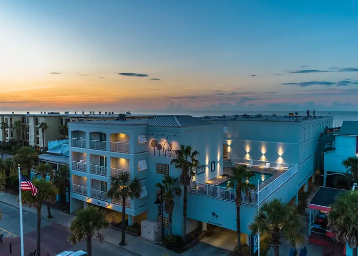 Cheap hotel: The Palms Oceanfront Hotel