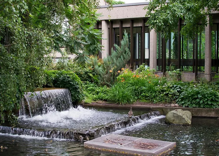 Kid friendly hotel Bonaventure Montreal
