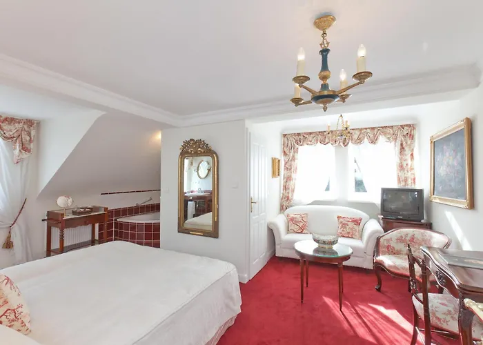 Hotel Belle Epoque