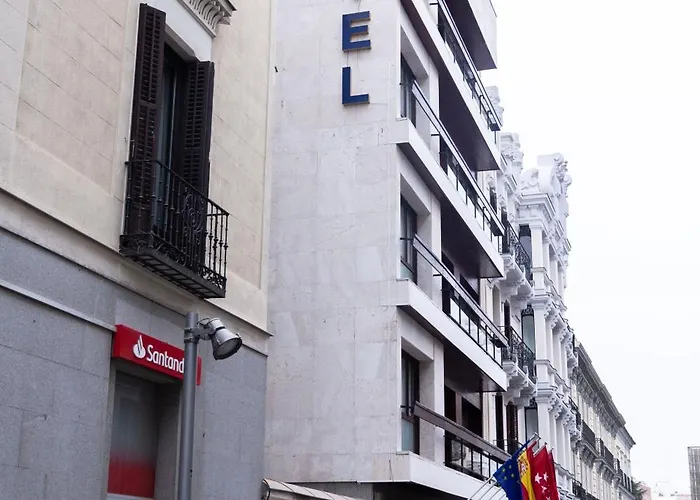 Luxury hotel only: Hotel Serrano
