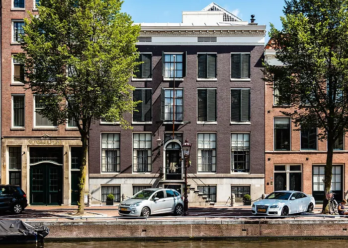 Hotel de lujo: Hotel 717