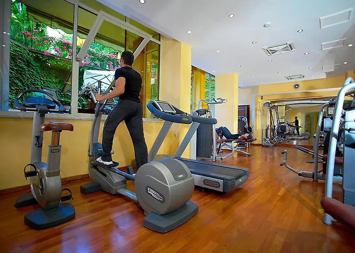 Hotel con piscina: Hotel Caparena