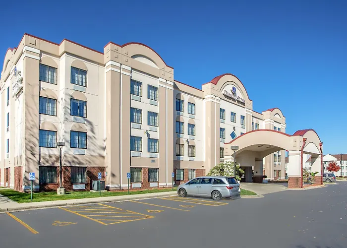 Beach hotel: Comfort Suites Springfield I-70