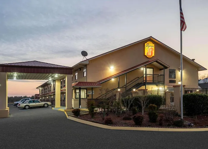 Super 8 By Wyndham Cleveland