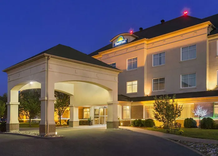 Kid friendly hotel Days Inn By Wyndham Ottawa Airport