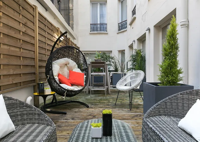 Hotel Magenta 38 By Happyculture
