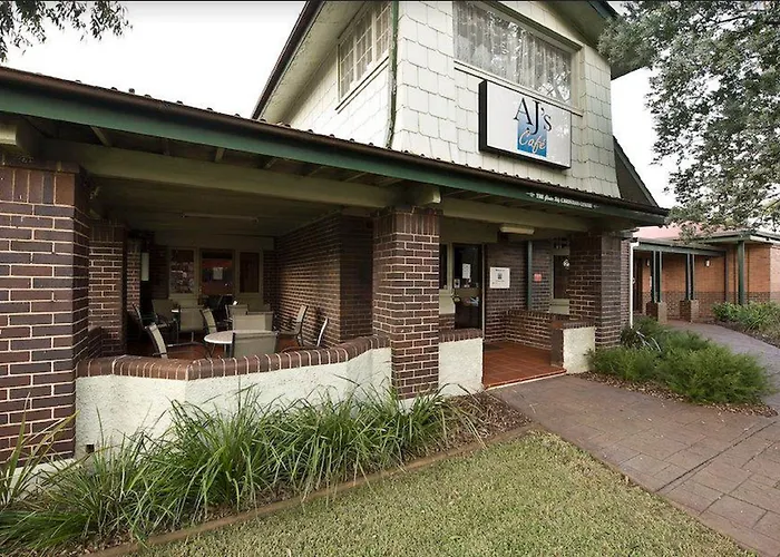  175 Westmead