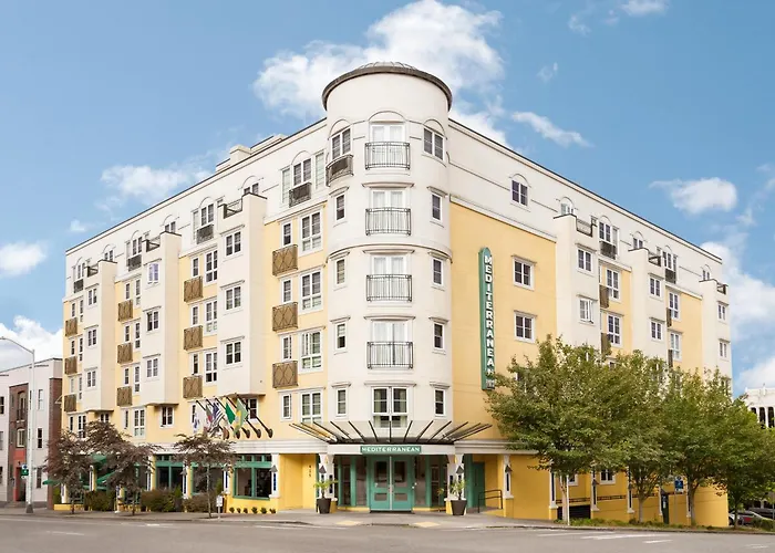 Hôtel pour familles: The Mediterranean Inn