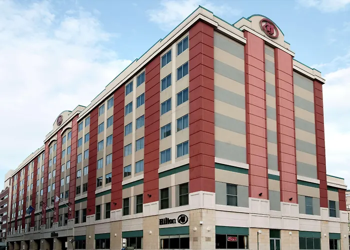 Hotel with Tennis: Hilton Scranton & Conference Center