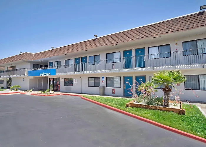 Motel 6-Palmdale, Ca
