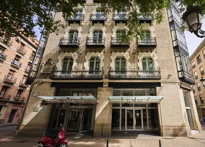 Pet Friendly hotel: Catalonia El Pilar