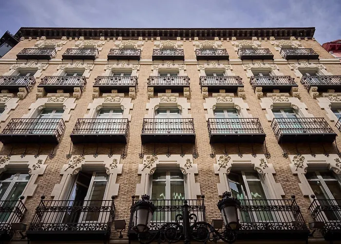 Pet Friendly hotel: Catalonia El Pilar