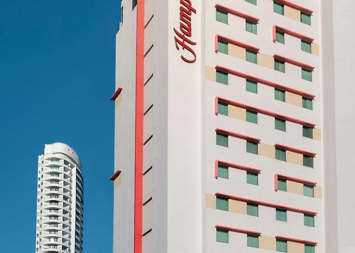 Hotel com casino: Hampton By Hilton Cartagena