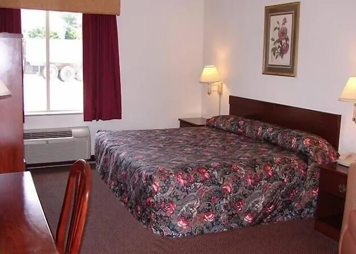 Red Carpet Inn