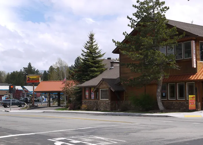 Robinhood Resort