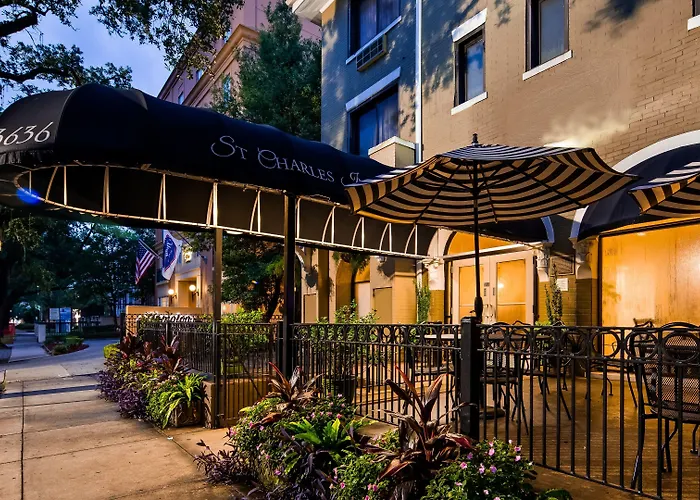St Charles Inn, Superior