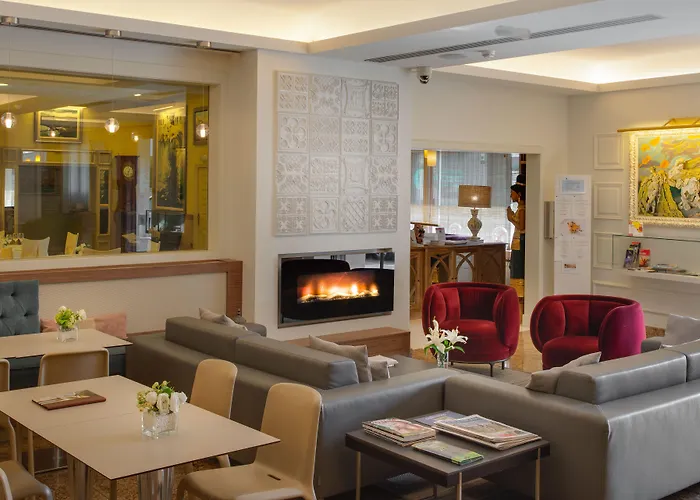 Pirineos Figueres By Pierre&Vacances