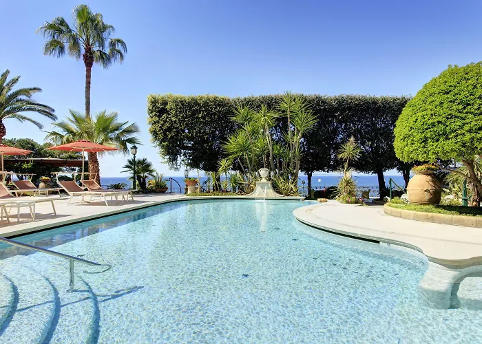 Hotel di lusso: Grand Hotel Ambasciatori