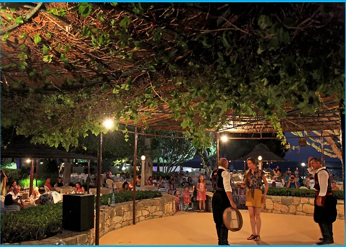 Hotel: Poseidonia Beach Hotel