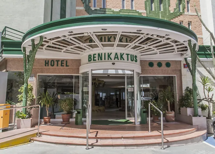 Logement: Kaktus Hotel Benikaktus
