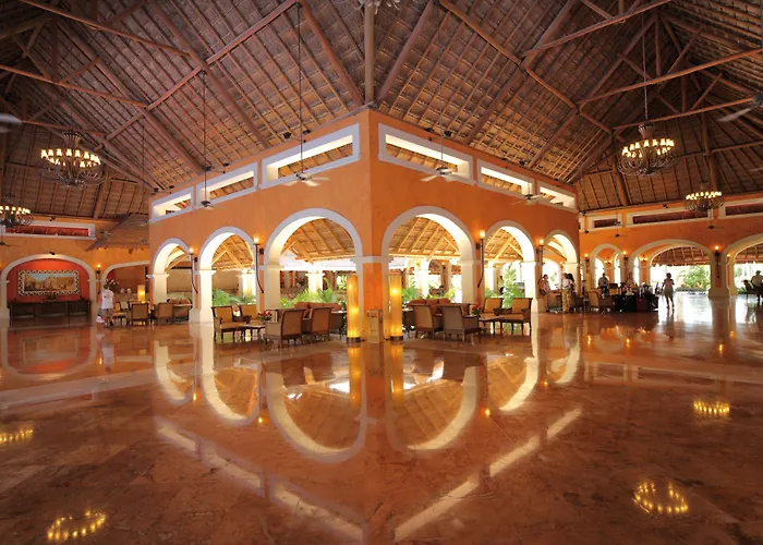 Barceló Maya Colonial