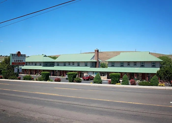 Pet Friendly hotel: Rugged Country Lodge